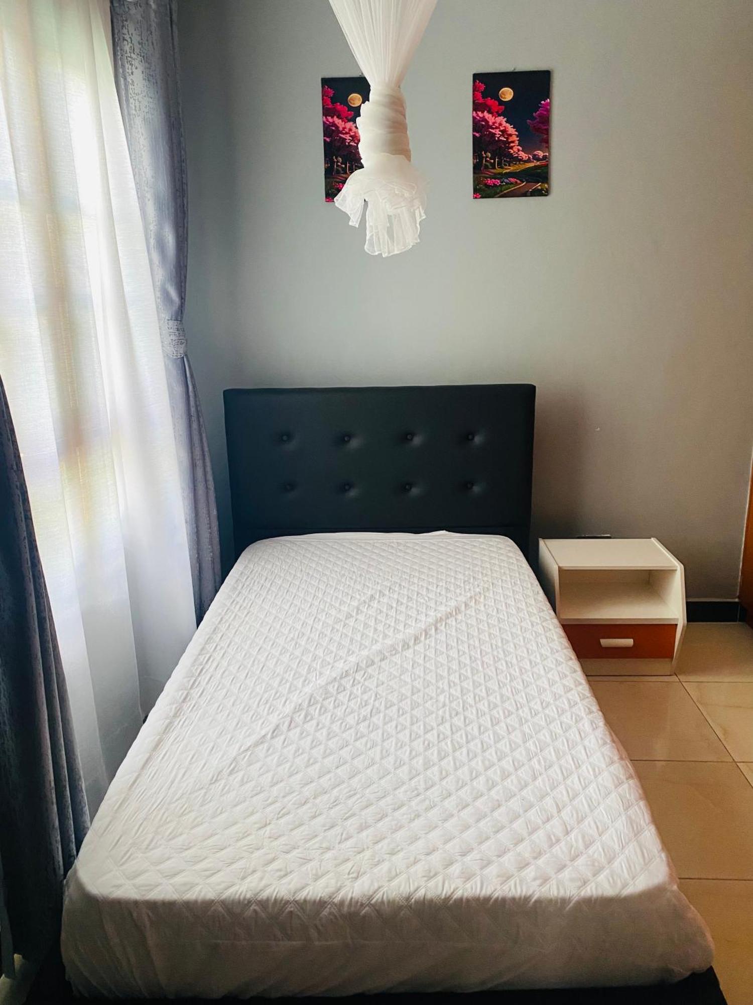 Sr Milimani, Apartment *